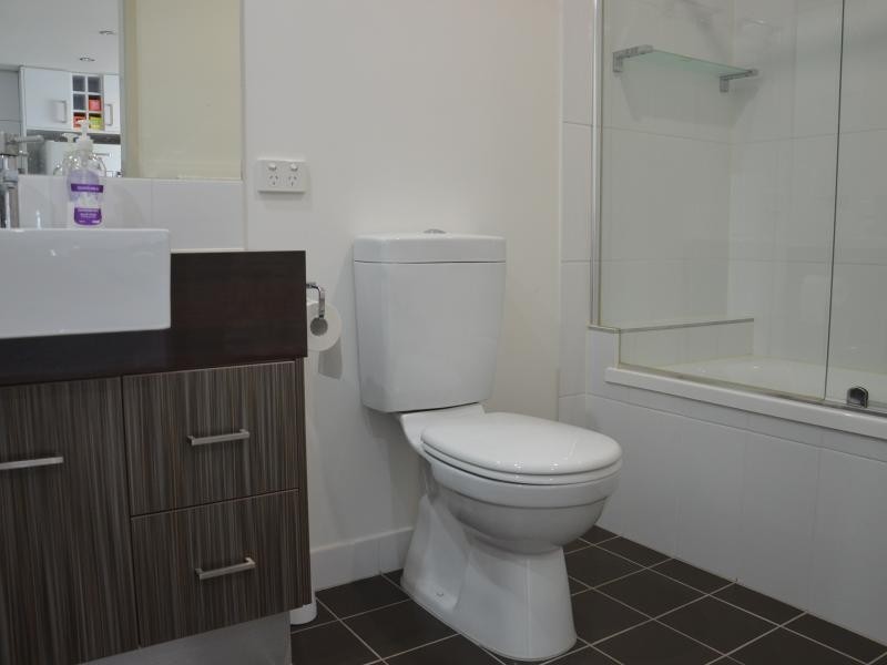 42 Ferry Rd, West End QLD 4101