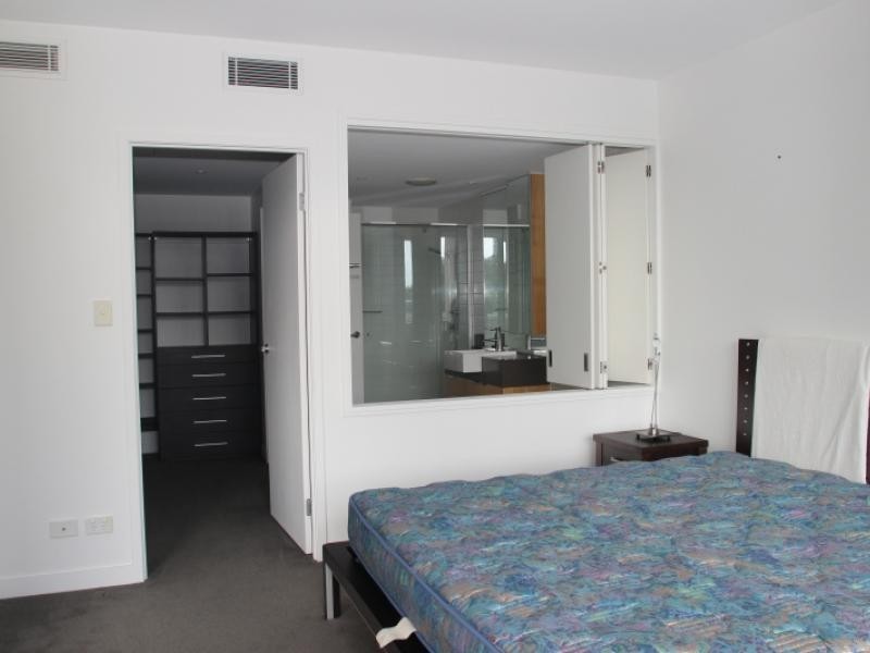 10 Pidgeon Close, West End QLD 4101