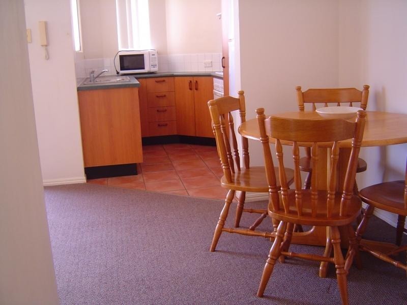 140 MARINE PARADE, Southport QLD 4215