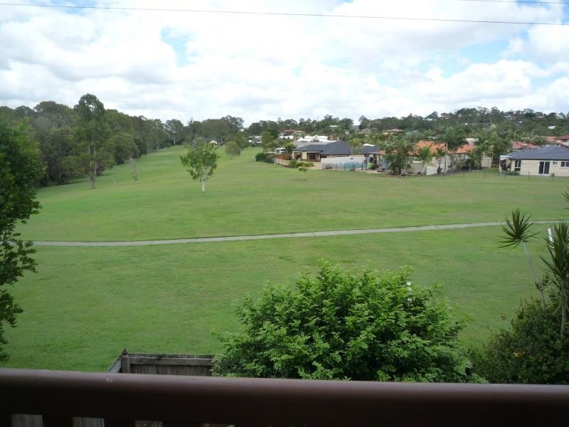 8 Peninsula Ave, Cornubia QLD 4130