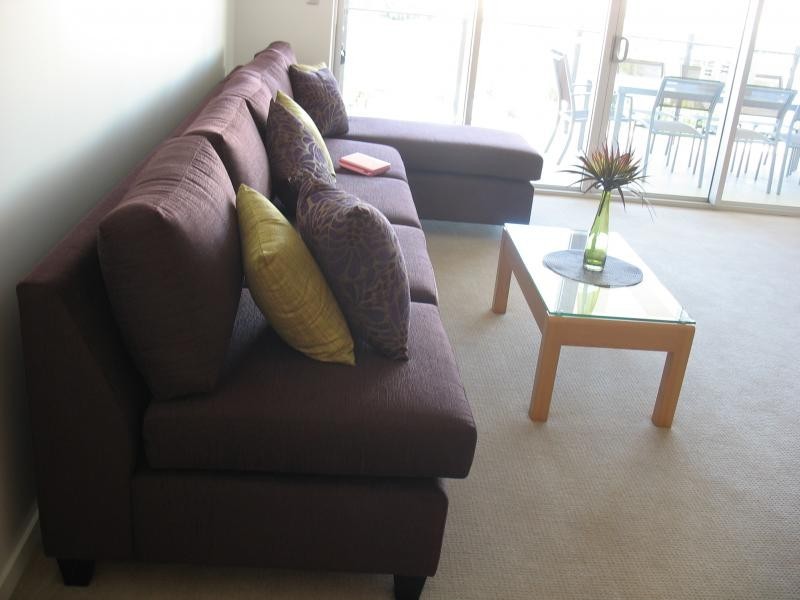 53 Darrambal, Chevron Island QLD 4217