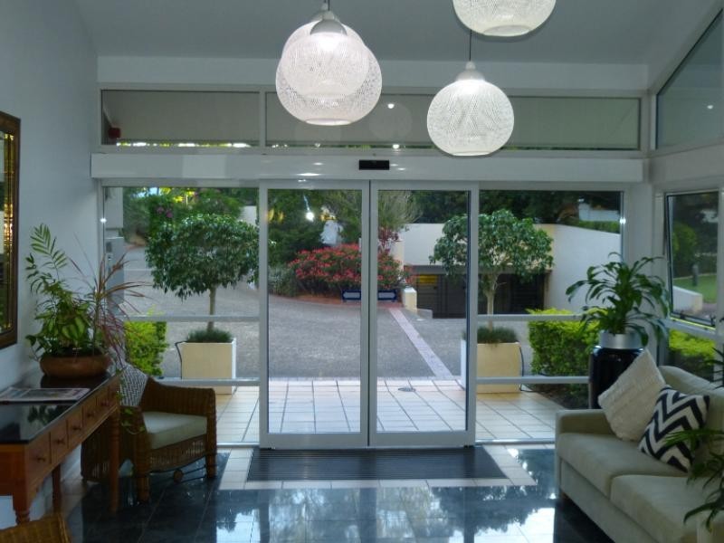 180 – 190 Swann Rd, Taringa QLD 4068