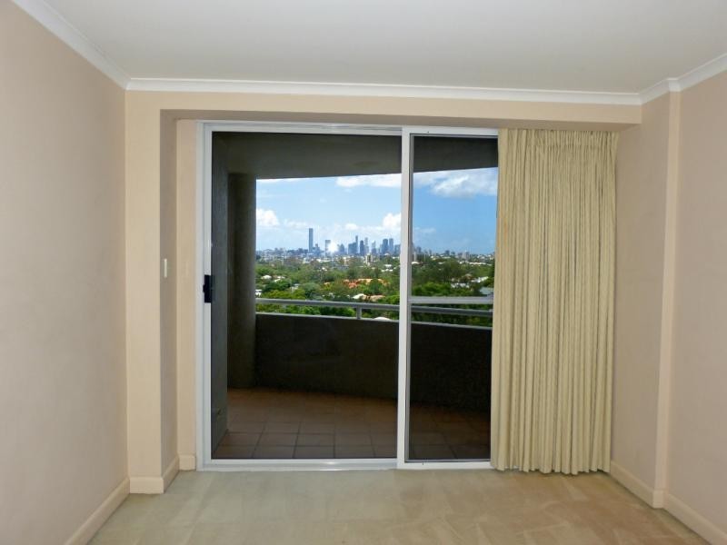 180 – 190 Swann Rd, Taringa QLD 4068