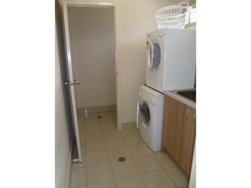 1 Ibis Boulevard, Eli Waters QLD 4655