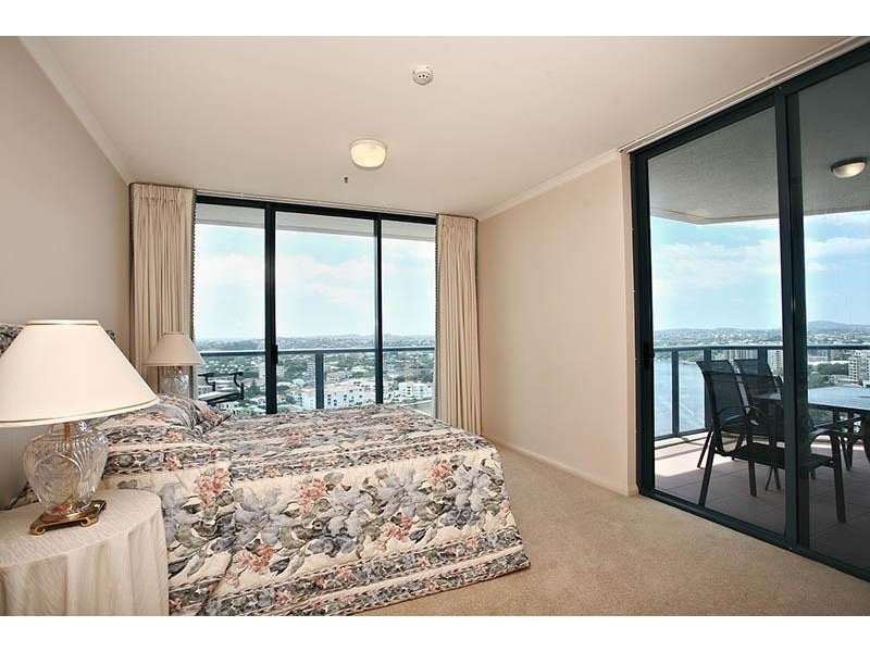 103 / 8 Goodwin Street, Kangaroo Point QLD 4169