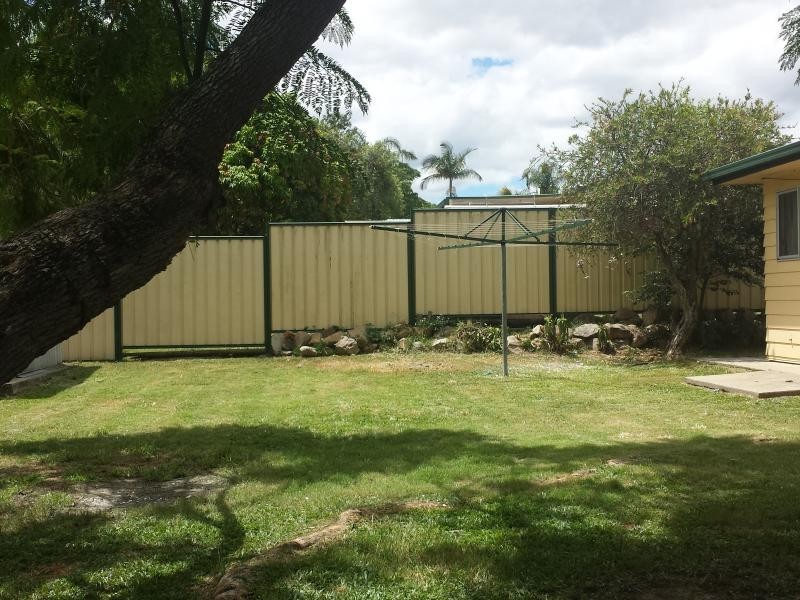 13 Peppermint St, Crestmead QLD 4132