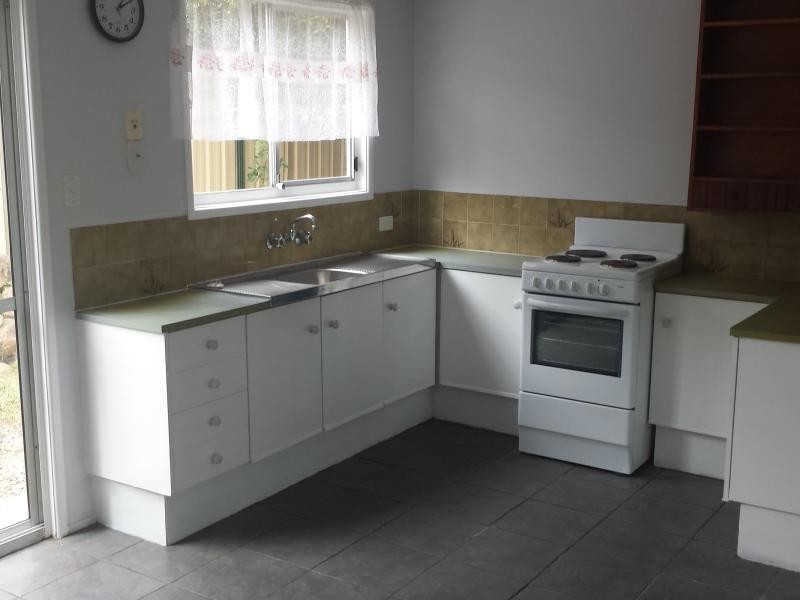 13 Peppermint St, Crestmead QLD 4132