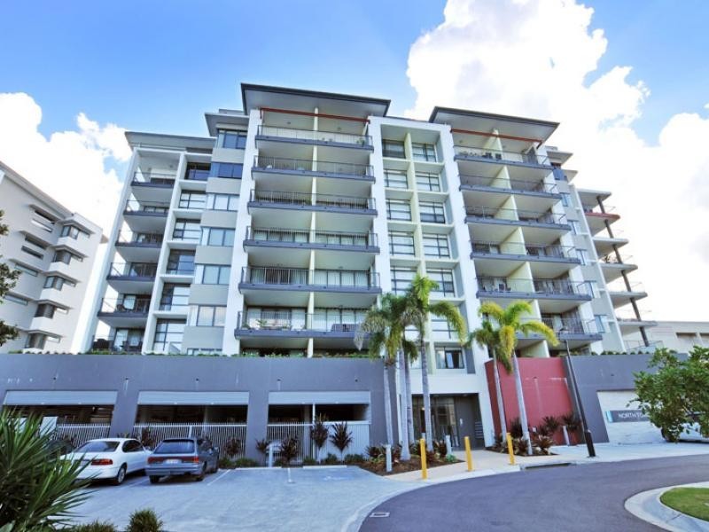 16 Surbiton Court, Carindale QLD 4152