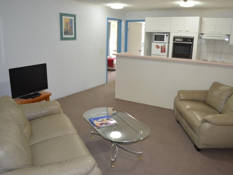 38 Enderley Ave, Surfers Paradise QLD 4217