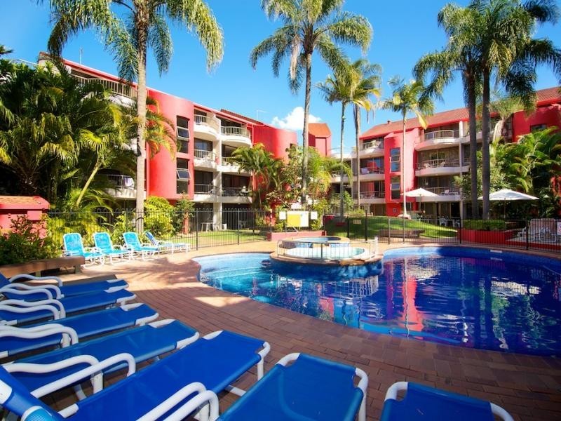 38 Enderley Ave, Surfers Paradise QLD 4217