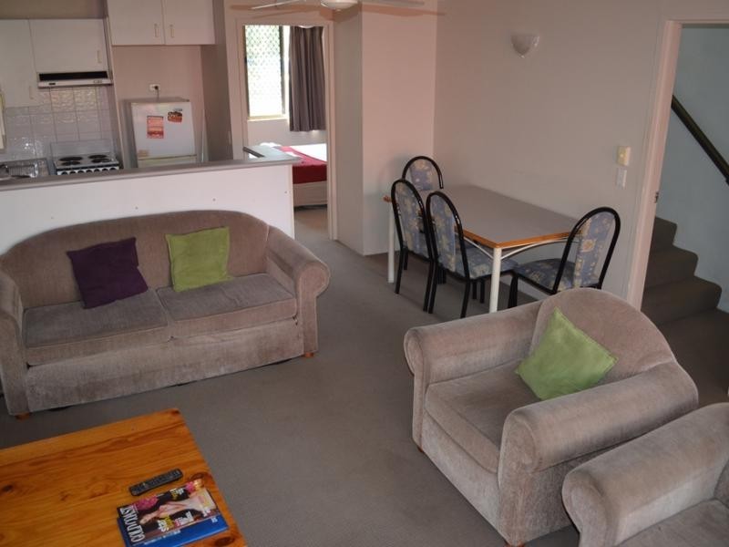 38 Enderley Ave, Surfers Paradise QLD 4217