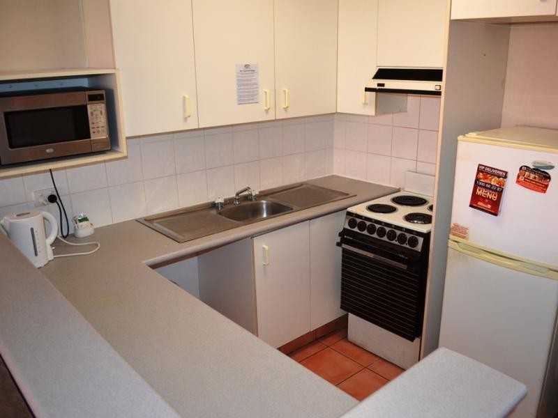 38 Enderley Ave, Surfers Paradise QLD 4217