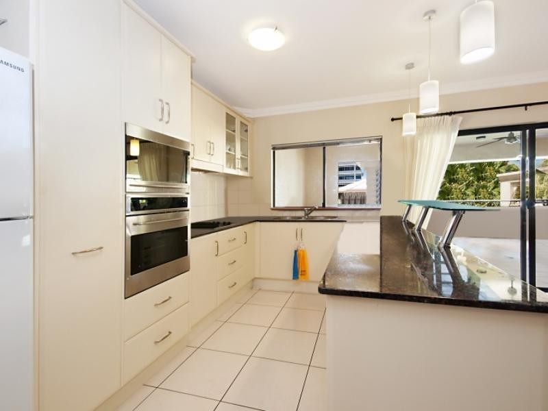 75 75-79 Spence Street, Cairns QLD 4870