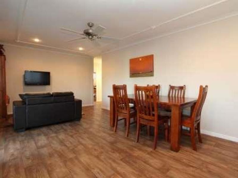 16 Saunders St, Point Vernon QLD 4655