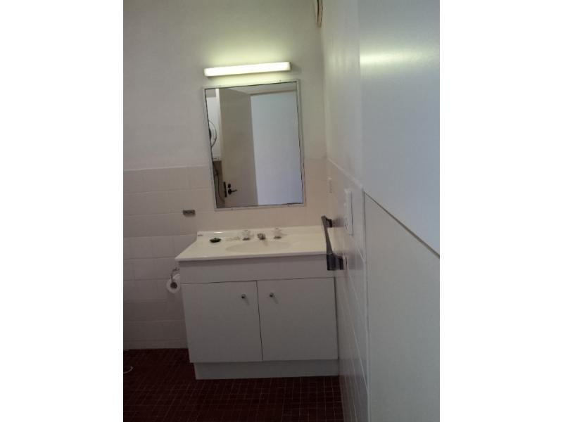 111 Markeri Street, Mermaid Waters QLD 4218