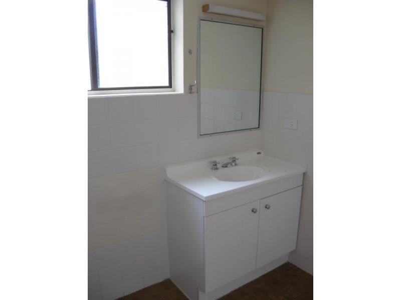 111 Markeri Street, Mermaid Waters QLD 4218