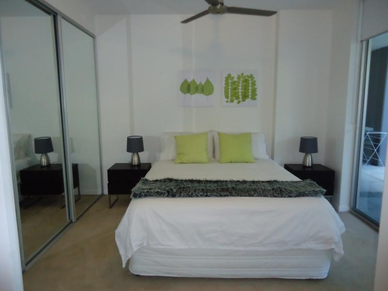 53 Darrambal, Chevron Island QLD 4217