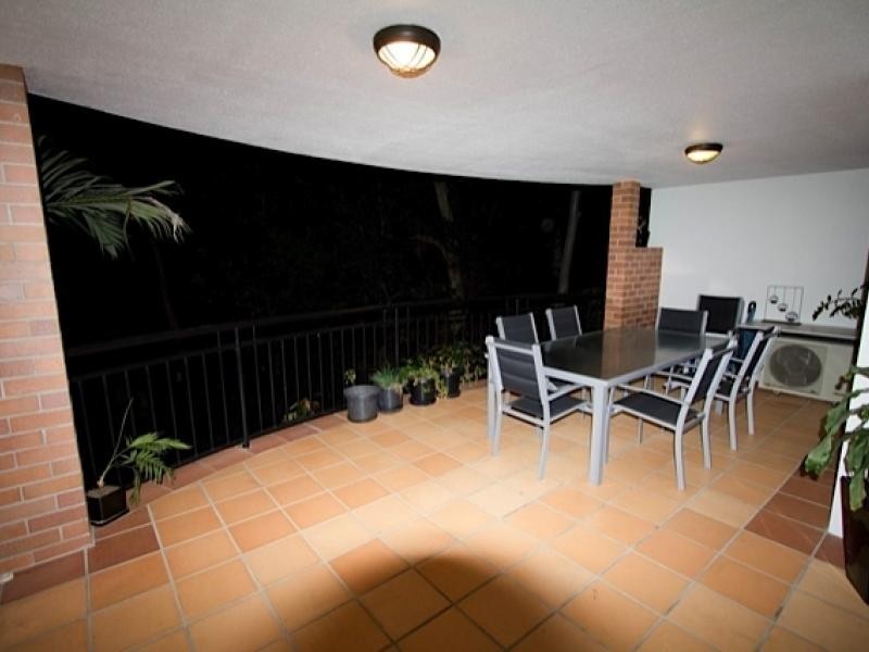 52 Beeston Street, Teneriffe QLD 4005