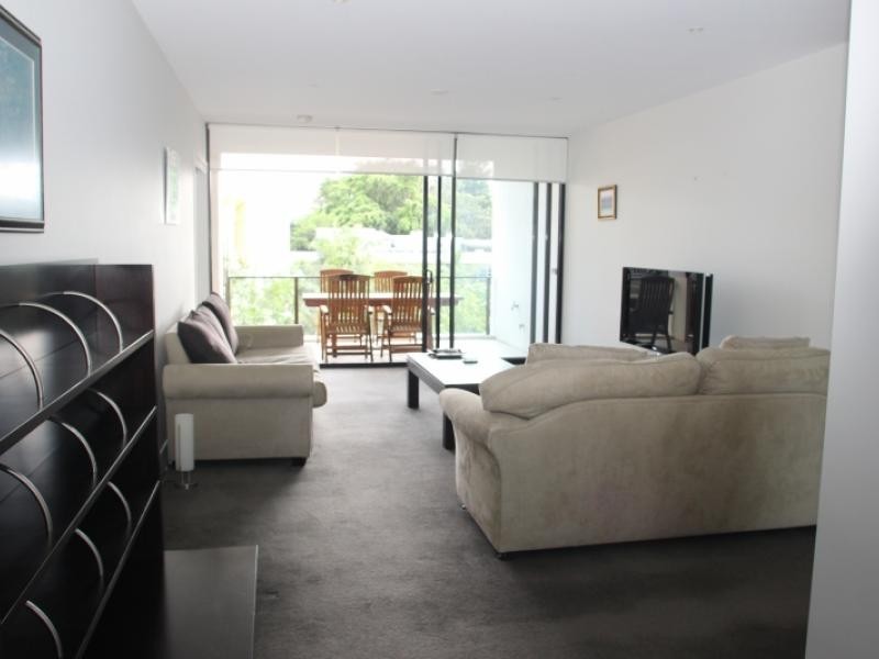 10 Pidgeon Close, West End QLD 4101