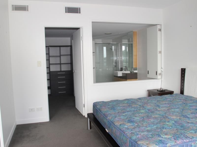 10 Pidgeon Close, West End QLD 4101