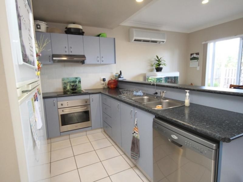 8 Sauvignon Parade, Upper Coomera QLD 4209