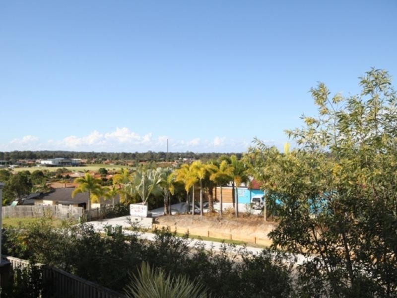 8 Sauvignon Parade, Upper Coomera QLD 4209