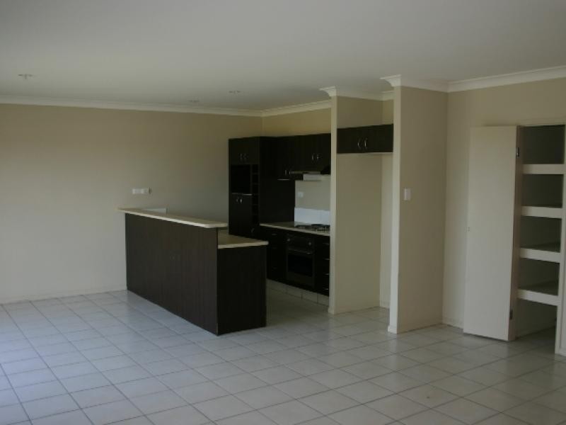 9 Sauvignon Parade, Upper Coomera QLD 4209