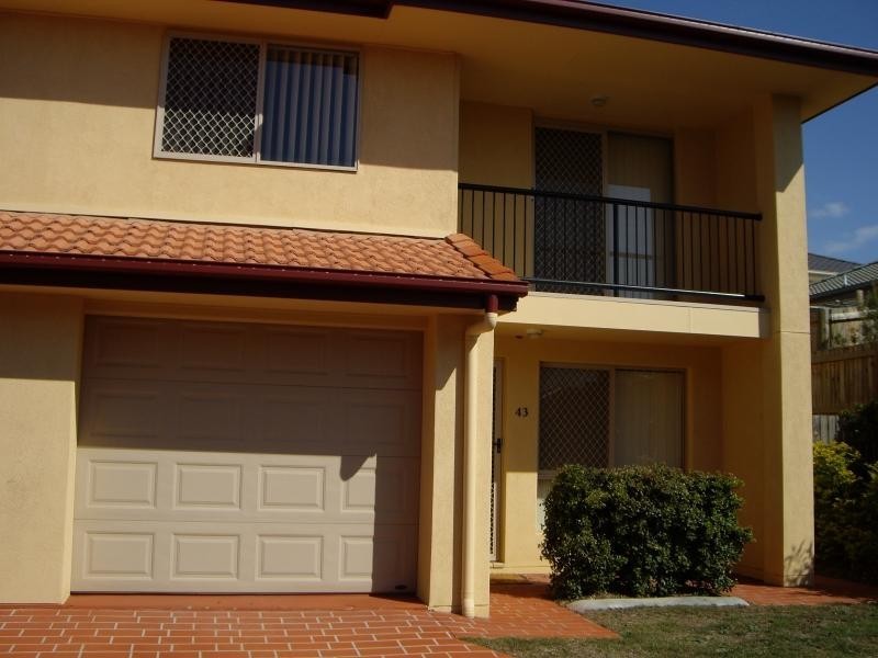 43 Johnston Street, Carina QLD 4152