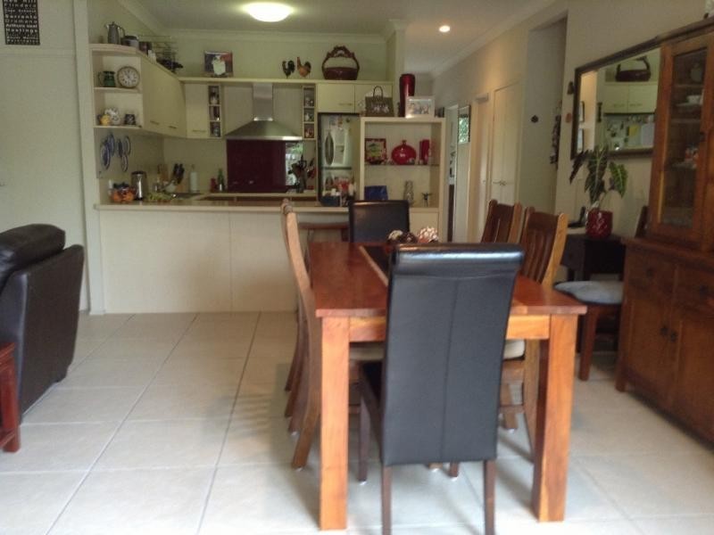 2 Grand Parade, Kawana Island QLD 4575