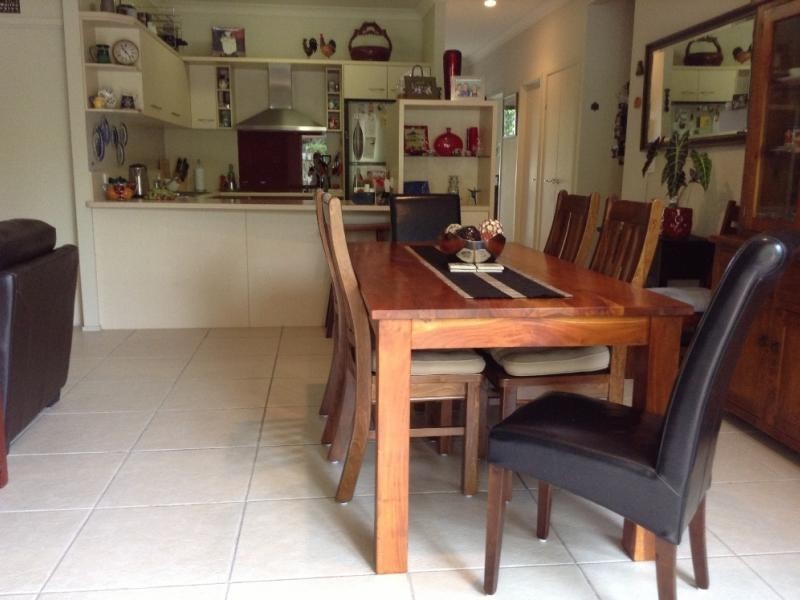 2 Grand Parade, Kawana Island QLD 4575