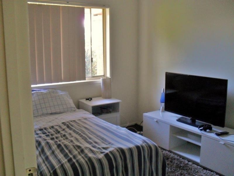 60 Whitby, Southport QLD 4215