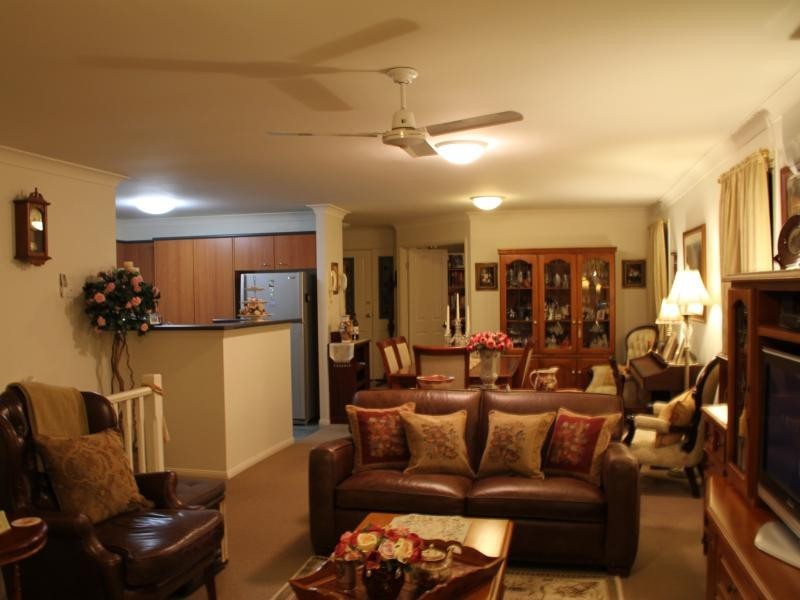 110 Scrub Rd, Carindale QLD 4152