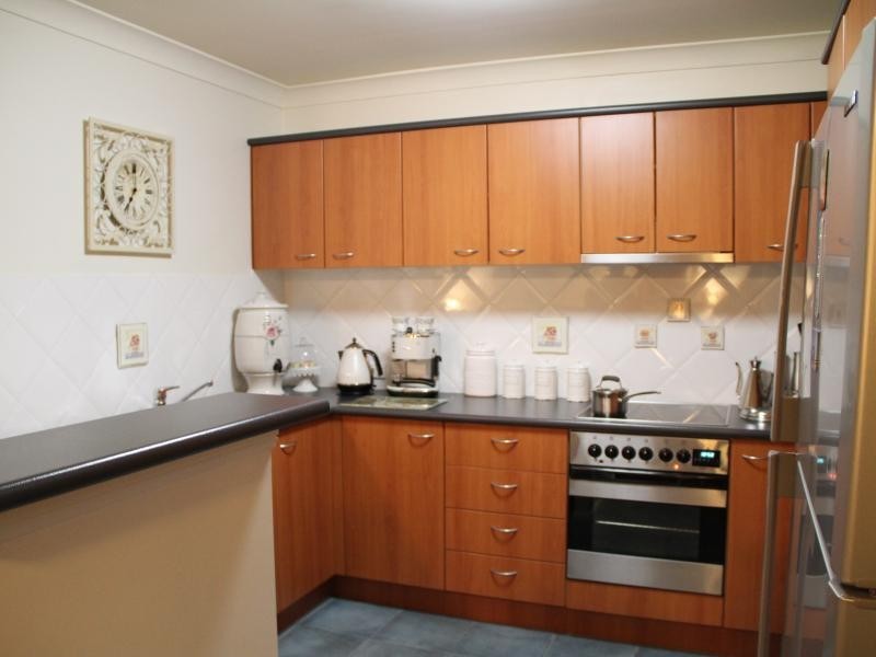 110 Scrub Rd, Carindale QLD 4152