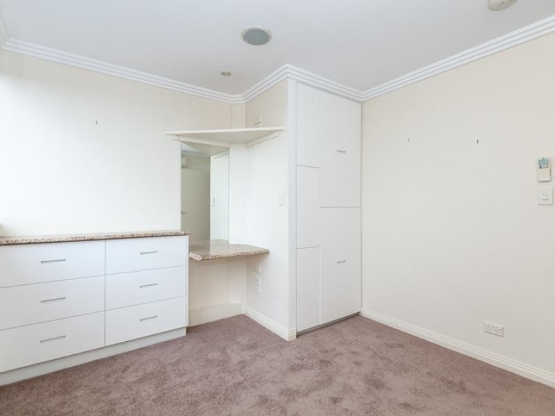 104 Dornoch Terrace, Highgate Hill QLD 4101