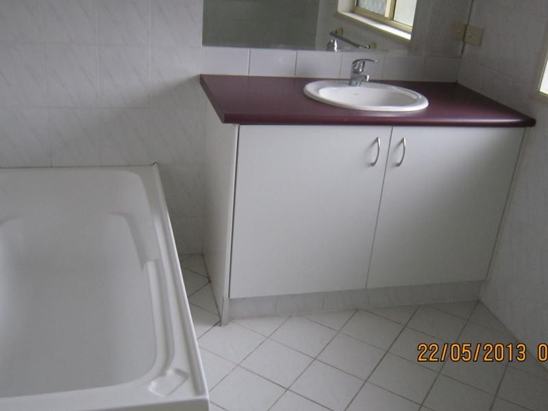 32 RIVERVIEW ROAD, Nerang QLD 4211