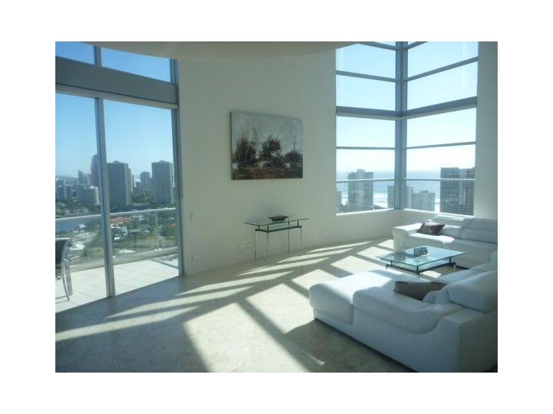 40 RIVERVIEW  PDE, Surfers Paradise QLD 4217