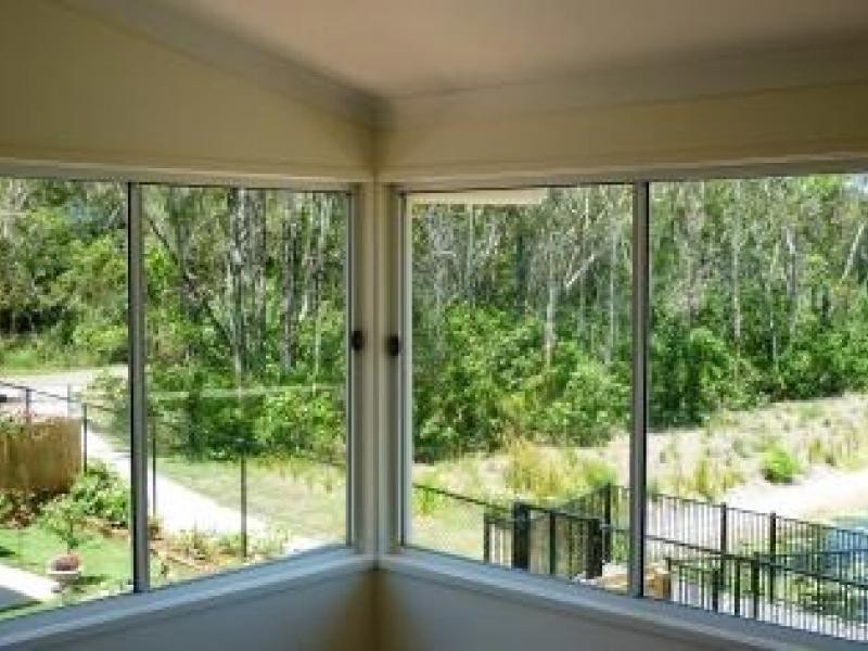 71 Elizabeth St, Urangan QLD 4655