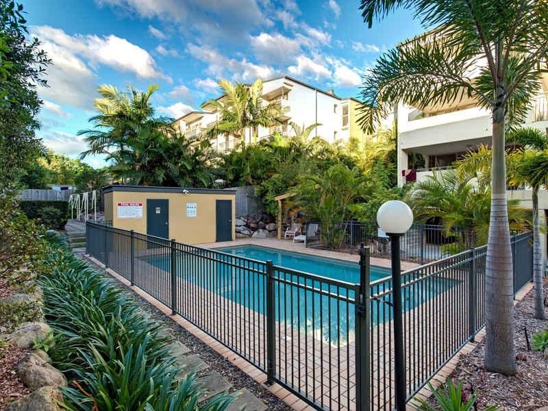 8 Mascar St, Upper Mount Gravatt QLD 4122