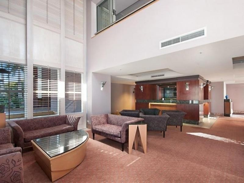 12 Commodore drive, Paradise Waters QLD 4217