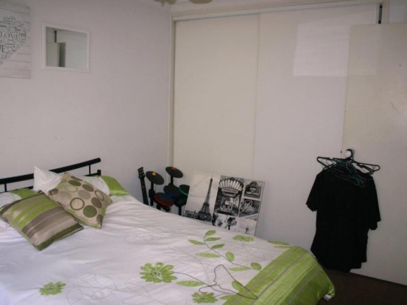 60 Whitby, Southport QLD 4215