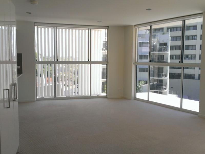 87 Marine Parade, Redcliffe QLD 4020