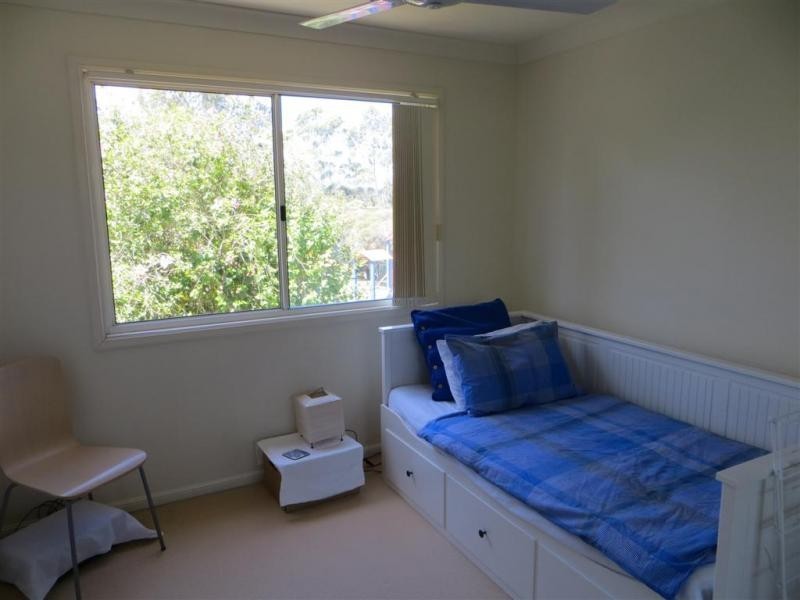 99 Heeb Street, Benowa QLD 4217