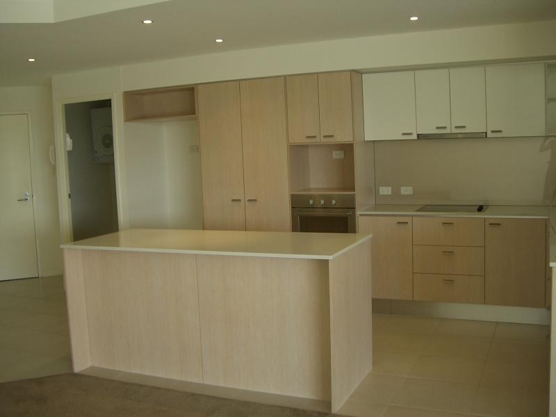 251 Varsity pde, Varsity Lakes QLD 4227