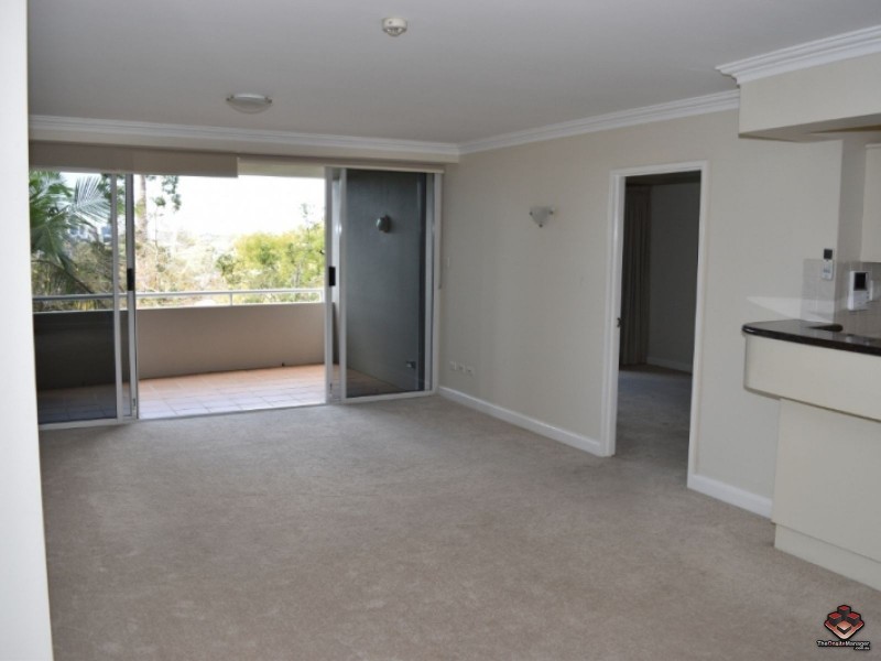 190 Swann Rd, Taringa QLD 4068