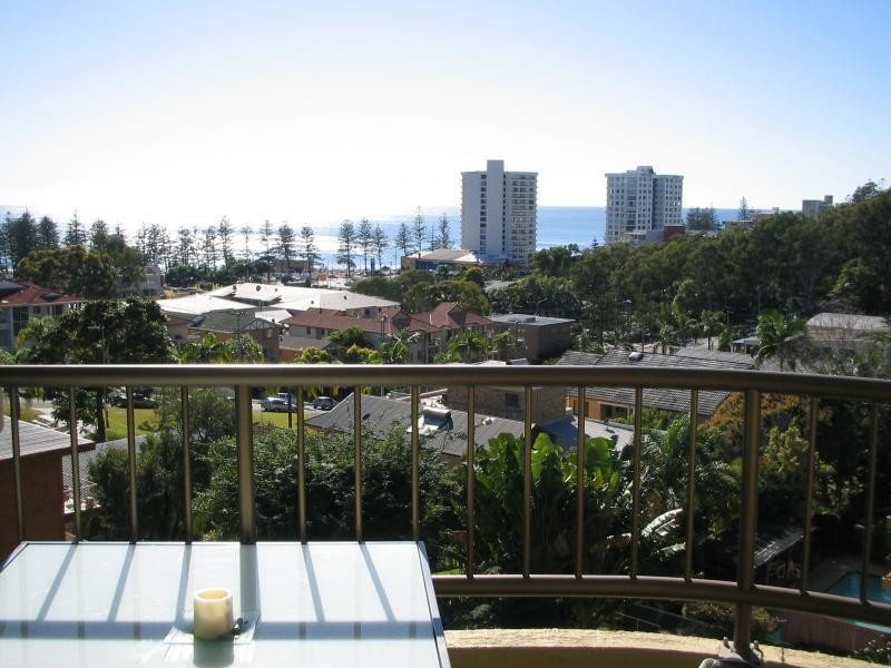 29 Hill Ave, Burleigh Heads QLD 4220