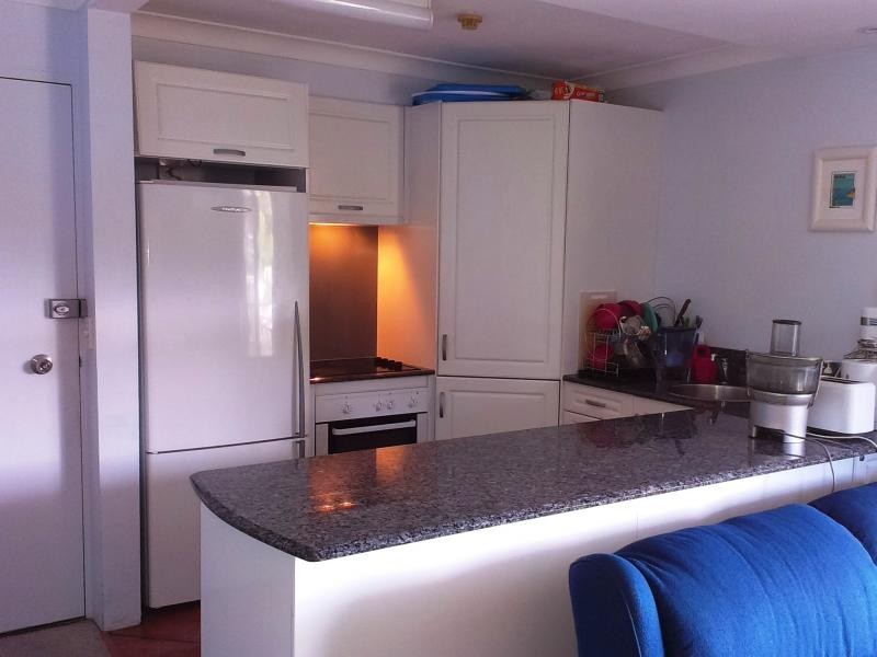 29 Hill Ave, Burleigh Heads QLD 4220