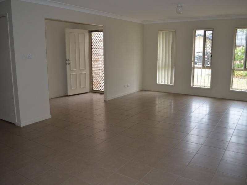 7 SHORT STREET, Boronia Heights QLD 4124