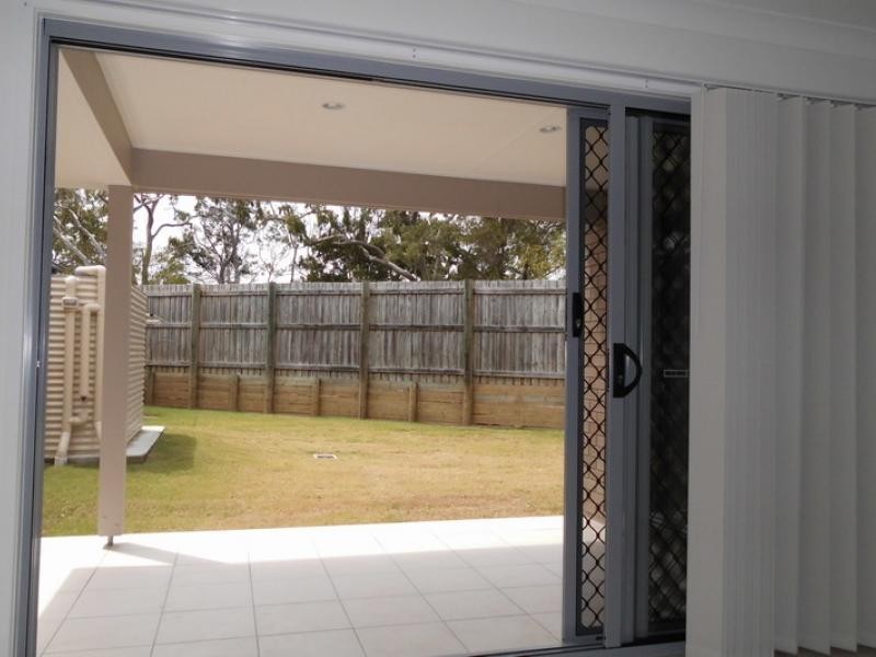 230 Pulgul St, Urangan QLD 4655