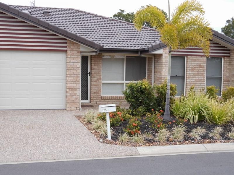 230 Pulgul St, Urangan QLD 4655