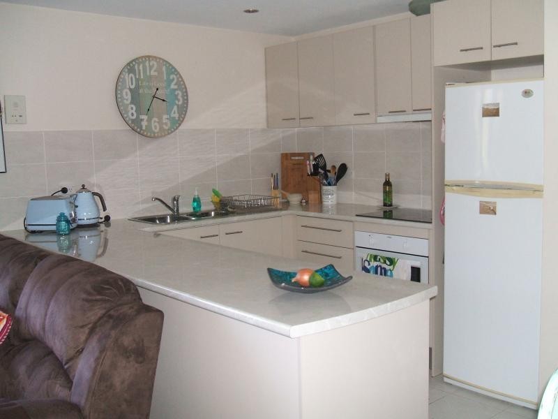 29 Hill Ave, Burleigh Heads QLD 4220